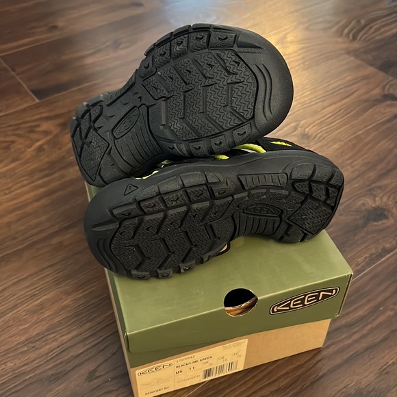 Keen sandals. Size 11. - Picture 3 of 3